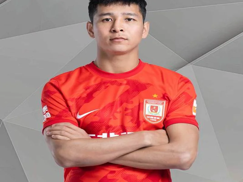 阿图什杯：艾菲尔丁担任喀什库克兰队主教练，阿不都海米提任领队